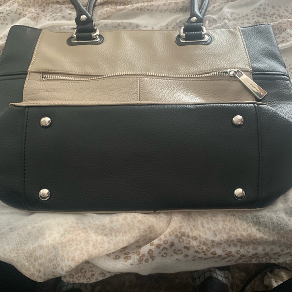 Tignanello  bag - Picture 3 of 8